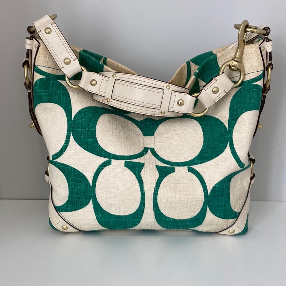 Coach Carly Shoulder bag